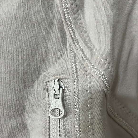 Lululemon Athletica Women's Gray Ski Jacket - Picture 4 of 9